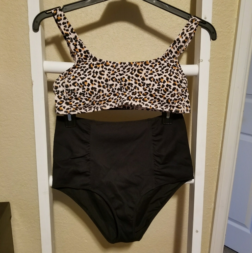 NWOT aerie high waisted full coverage bottom